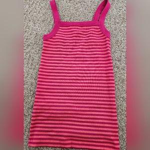 Gently Used Old Navy slim fit tank top
